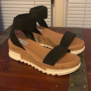 Steve Madden Elbe wedge sandal
